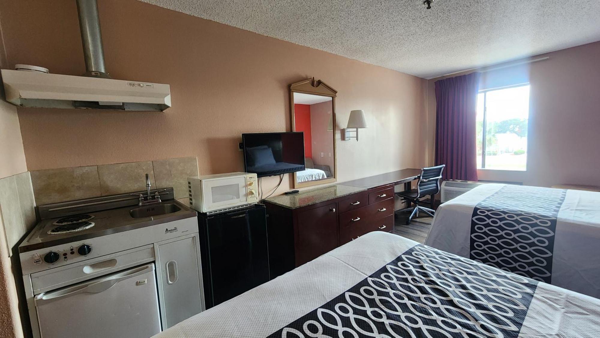 Fairway Motel 3*