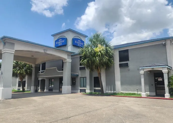 Capital O Fairway Inn - Baytown La Porte Tx