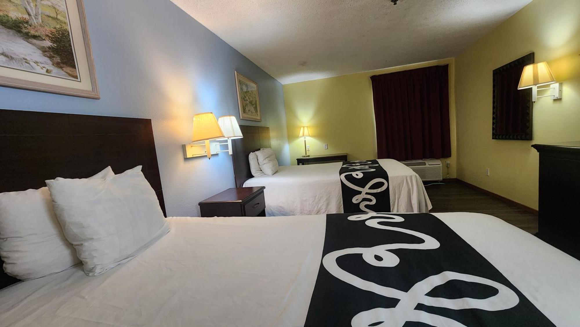 Capital O Fairway Inn - Baytown La Porte Tx Motel 3*