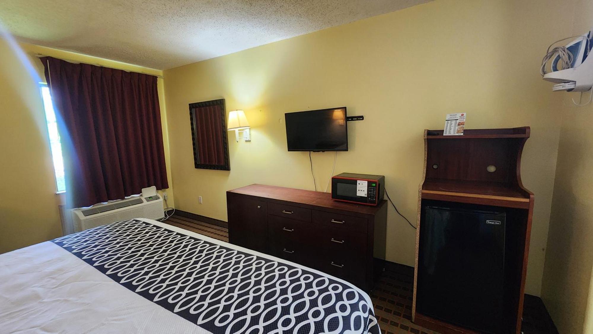 Capital O Fairway Inn - Baytown La Porte Tx 3*