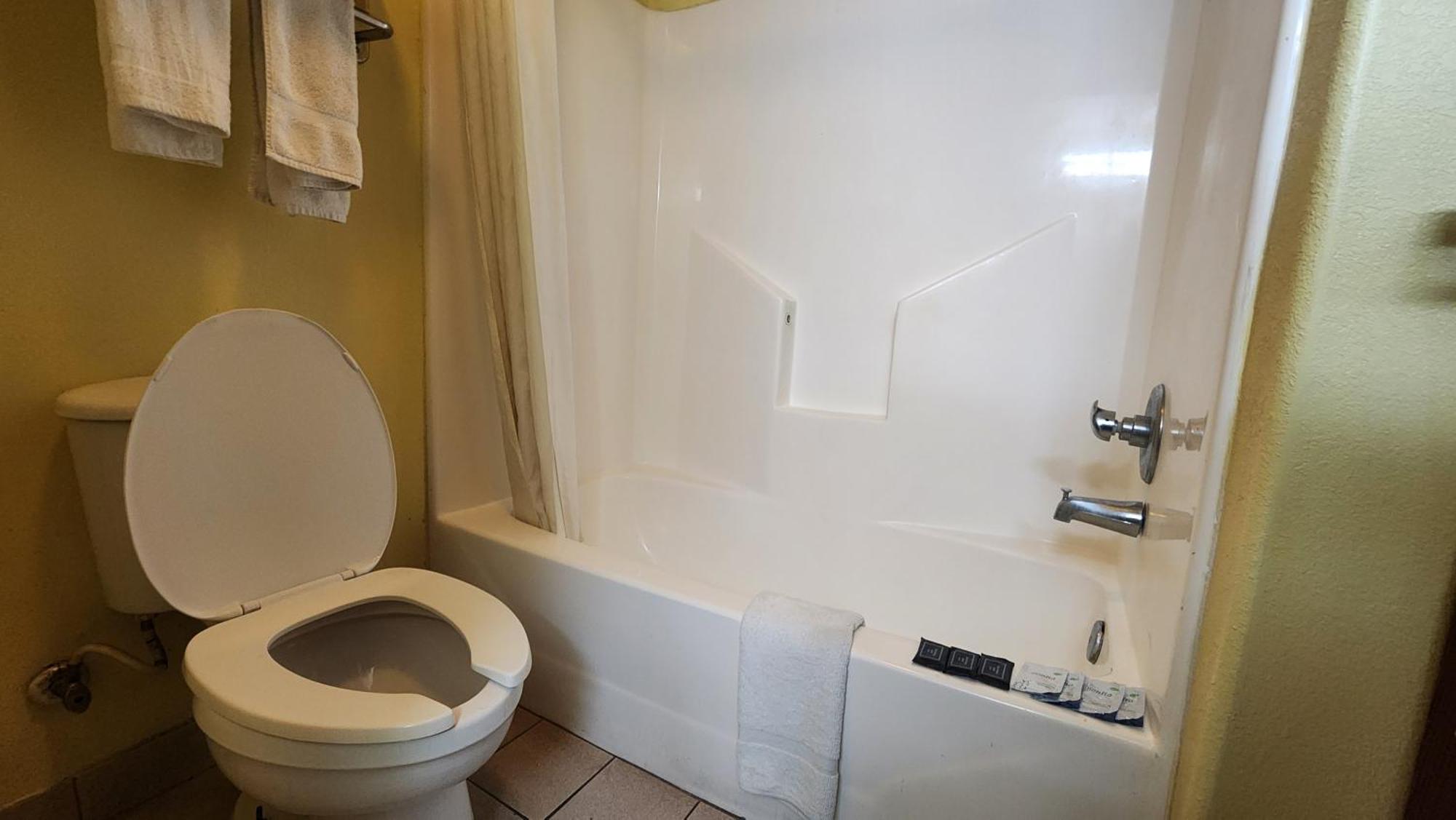 Motel Capital O Fairway Inn - Baytown La Porte Tx La Porte